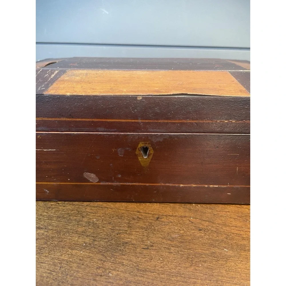 Antique Vintage inlaid SHAKER WOOD BOX  W/BRASS HINGE & Lock